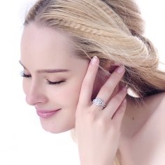 Silverpläterad ring med CZ... 2